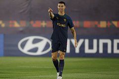 Роналду выразил недовольство тренером сборной Португалии: Футбол: Спорт: Lenta.ru0