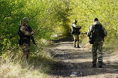 Росгвардия уничтожила технику ВСУ и ликвидировала 130 украинских военных в ДНР: Следствие и суд: Силовые структуры: Lenta.ru0