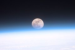 Роскосмос заключил госконтракты на создание двух лунных миссий: Космос: Наука и техника: Lenta.ru0
