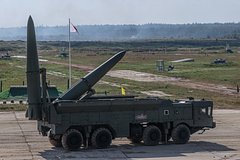Россия отказала Минску в технологиях оборудования самолетов в ядерные носители: Политика: Россия: Lenta.ru0