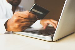 Россиян предупредили о мошенничестве с «переводом» денег на банковскую карту: Интернет и СМИ: Lenta.ru0