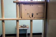 Россиянина осудили на 12 лет за совращение шестилетней девочки: Следствие и суд: Силовые структуры: Lenta.ru0
