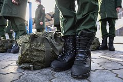 Российские контрактники попытались отнять у мобилизованных вещи и были избиты: Общество: Россия: Lenta.ru0