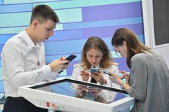 Российские операторы повысят цены на сотовую связь: Рынки: Экономика: Lenta.ru0