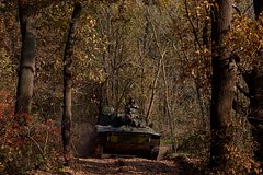 Российских военных в плену заставляли петь украинские песни: Политика: Россия: Lenta.ru0