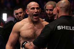 Российский боец Олейник потерпел поражение на турнире UFC: Бокс и ММА: Спорт: Lenta.ru0