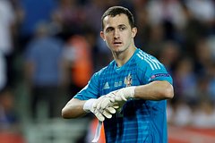 Российский голкипер «Байера» рассказал о трудностях при адаптации в Германии: Футбол: Спорт: Lenta.ru0