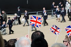 Рост стоимости жизни вынудил британцев перейти на корма для животных: Общество: Мир: Lenta.ru0