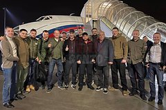 Самолет с главами ДНР, Херсонской и Запорожской областей приземлился в Москве: Украина: Бывший СССР: Lenta.ru0