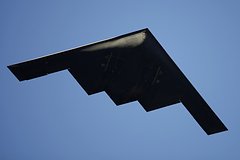 Самый дорогой бомбардировщик в мире загорелся после аварийной посадки: Оружие: Наука и техника: Lenta.ru0