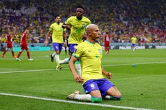 Сборная Бразилии обыграла Сербию на старте чемпионата мира-2022: Футбол: Спорт: Lenta.ru0