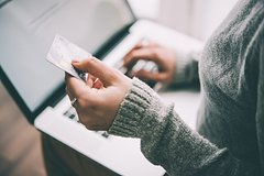 Шанс вернуть переведенные мошенникам деньги оценили: Киберпреступность: Интернет и СМИ: Lenta.ru0