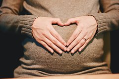 Собравшаяся родить последнего ребенка 40-летняя женщина стала матерью четверни: Люди: Из жизни: Lenta.ru0