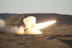 США и Япония провели совместные учения с применением РСЗО HIMARS: Политика: Мир: Lenta.ru0