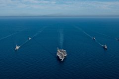 США и Южная Корея начали морские учения в ответ на действия КНДР: Политика: Мир: Lenta.ru0