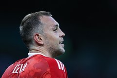 Стало известно о желании Дзюбы продолжить карьеру за рубежом: Футбол: Спорт: Lenta.ru0