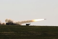 Стало известно об обстреле Антоновского моста в Херсоне из HIMARS: Происшествия: Россия: Lenta.ru0
