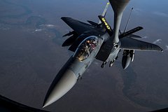 Стало известно об отправке военных самолетов США в сторону Ирана: Оружие: Наука и техника: Lenta.ru0