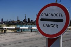 Стало известно об угрозах расстрела украинским военным за попытки сдаться: Украина: Бывший СССР: Lenta.ru0