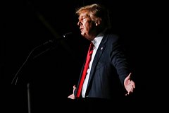 Трамп рассказал о своей роли в решении оставить Уилана в российской тюрьме: Политика: Мир: Lenta.ru0