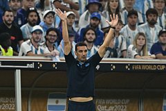 Тренер сборной Аргентины прокомментировал победу команды на чемпионате мира: Футбол: Спорт: Lenta.ru0