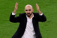 Тренер сборной Марокко ответил на критику в адрес игроков команды: Футбол: Спорт: Lenta.ru0