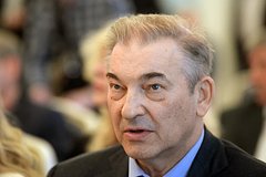 Третьяк вспомнил поцелуй Брежнева фразой «до сих пор немой»: Хоккей: Спорт: Lenta.ru0