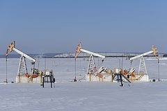Украина захотела увеличить тариф за транзит нефти по «Дружбе»: Политика: Мир: Lenta.ru0