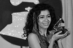 Умерла обладательница премии «Оскар» Айрин Кара: Кино: Культура: Lenta.ru0