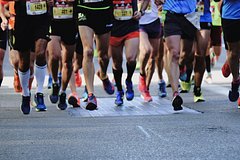 В Алма-Ате 47-летний марафонец скончался после финиша: Легкая атлетика: Спорт: Lenta.ru0