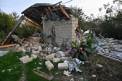 В Армении рассказали о жертвах среди мирных жителей из-за обстрелов Азербайджана: Политика: Мир: Lenta.ru0