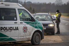 В Белоруссии заявили о избиении беженцев литовскими силовиками: Белоруссия: Бывший СССР: Lenta.ru0