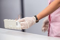 В Британии выздоровел пациент с самым продолжительным случаем коронавируса: Люди: Из жизни: Lenta.ru0