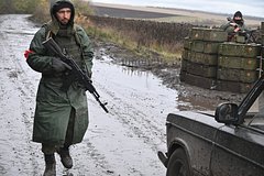В ДНР рассказали о необычном способе штурма позиций ВСУ: Украина: Бывший СССР: Lenta.ru0