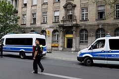 В Германии иорданец напал с ножом на украинскую беженку: Происшествия: Мир: Lenta.ru0