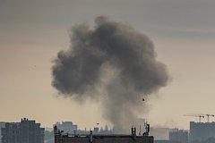 В Хмельницком сообщили о попадании ракеты по военному объекту: Украина: Бывший СССР: Lenta.ru0