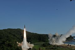 В Киеве заявили о приближении к получению от США ракет большой дальности: Украина: Бывший СССР: Lenta.ru0