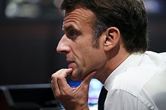 В Китае указали на четкий сигнал Макрона для США: Политика: Мир: Lenta.ru0