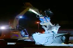 В Латвии снесли обелиск советским солдатам: Прибалтика: Бывший СССР: Lenta.ru0