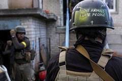 В ЛНР сообщили о переброске Киевом групп наемников-штурмовиков в район Кременной: Украина: Бывший СССР: Lenta.ru0