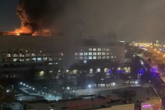В Москве загорелся Микояновский мясокомбинат: Происшествия: Россия: Lenta.ru0