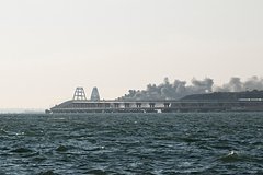 В офисе Зеленского прокомментировали пожар на Крымском мосту: Украина: Бывший СССР: Lenta.ru0