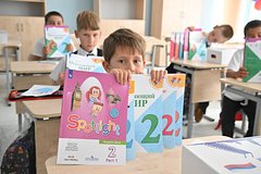 В партии Порошенко захотели судить работающих в России педагогов: Украина: Бывший СССР: Lenta.ru0