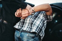 В Петербурге за стрельбу у клуба задержали троих дагестанцев: Криминал: Силовые структуры: Lenta.ru0