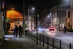 В Польше владельцам ресторана пришлось отказаться от названия «Червона калина»: Общество: Мир: Lenta.ru0