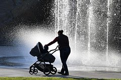 В России увеличат материнский капитал: Социальная сфера: Экономика: Lenta.ru0