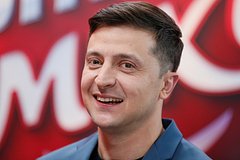 В США напомнили об «игре» Зеленского без штанов на рояле: ТВ и радио: Интернет и СМИ: Lenta.ru0