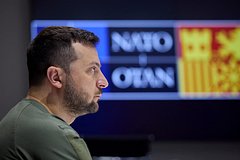 В США назвали неожиданностью решение Украины об ускоренном вступлении в НАТО: Политика: Мир: Lenta.ru0