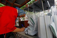 В Запорожье заявили о проблемах иностранных наблюдателей на референдуме с визами: Украина: Бывший СССР: Lenta.ru0
