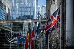 Великобритания сократит помощь другим странам: Политика: Мир: Lenta.ru0